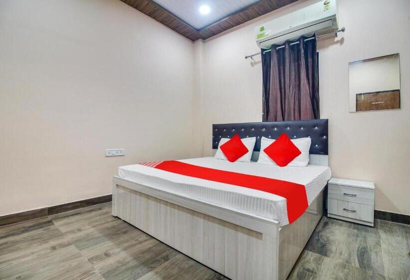 בית מלון כפרי Goyal Inn