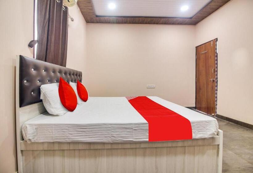 בית מלון כפרי Goyal Inn