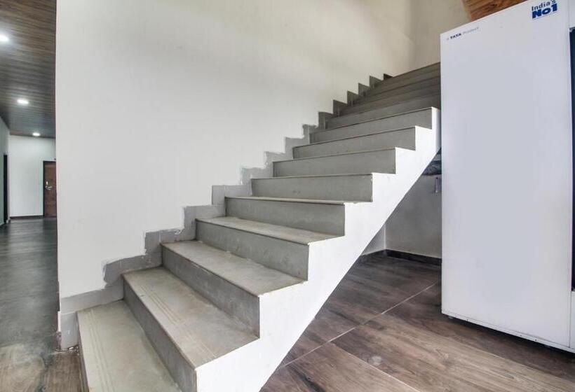 בית מלון כפרי Goyal Inn