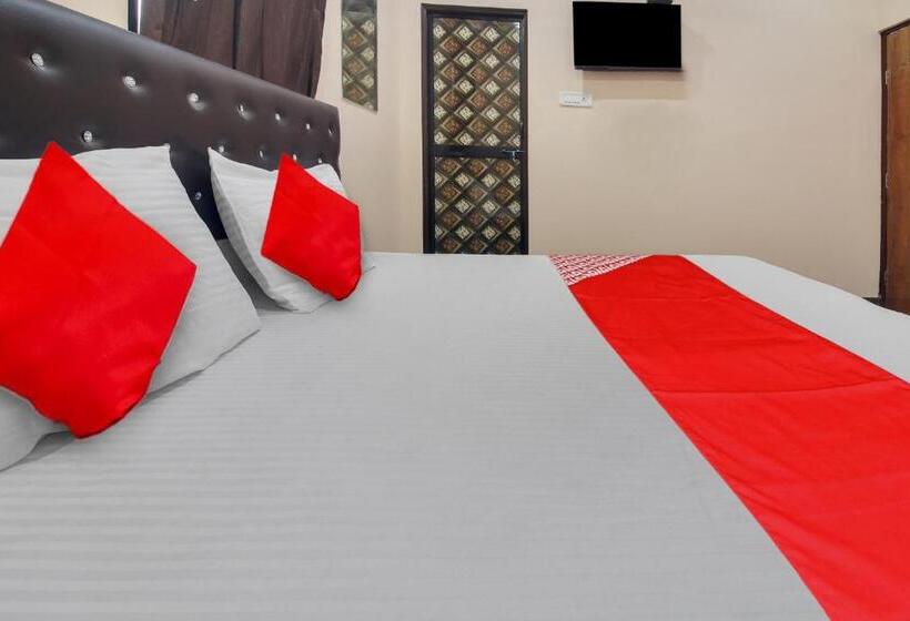 בית מלון כפרי Goyal Inn