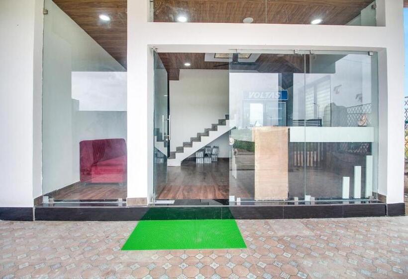 בית מלון כפרי Goyal Inn