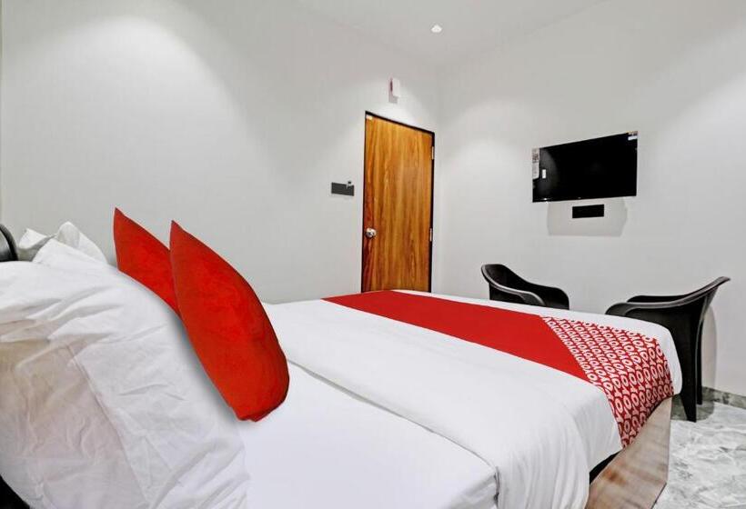 Oyo Flagship Hotel Laksh View