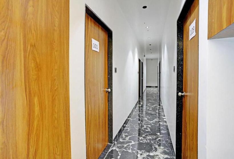 Oyo Flagship Hotel Laksh View