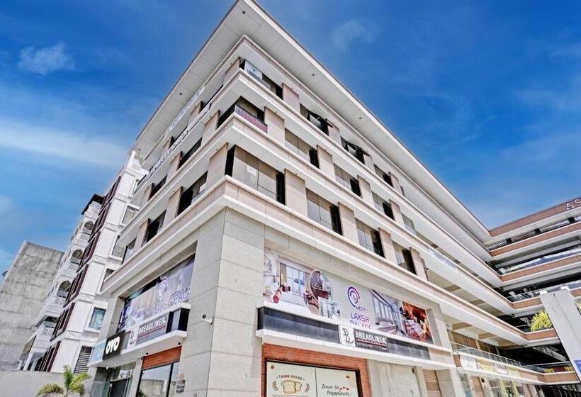 Oyo Flagship Hotel Laksh View