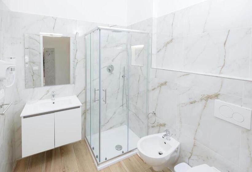 بنسيون Affittacamere Elena