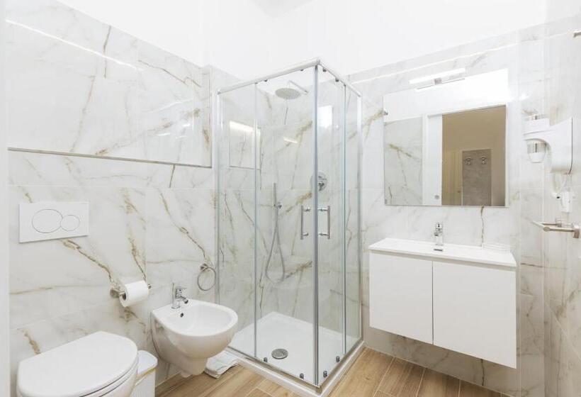 بنسيون Affittacamere Elena