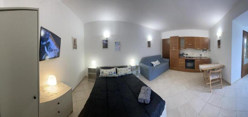 بنسيون La Casetta Di Azzurra Camera Giovanni