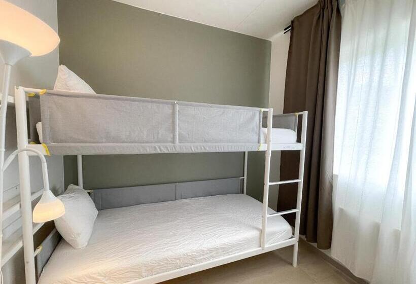 펜션 The Hedge Apartments