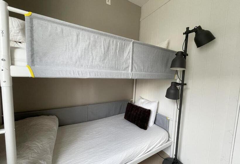 펜션 The Hedge Apartments