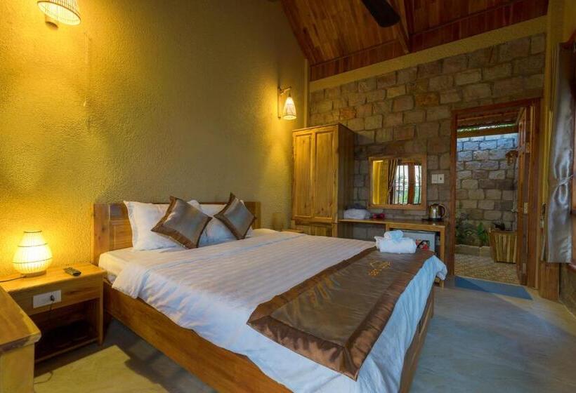 استراحتگاه Phu Quoc Island Lodge