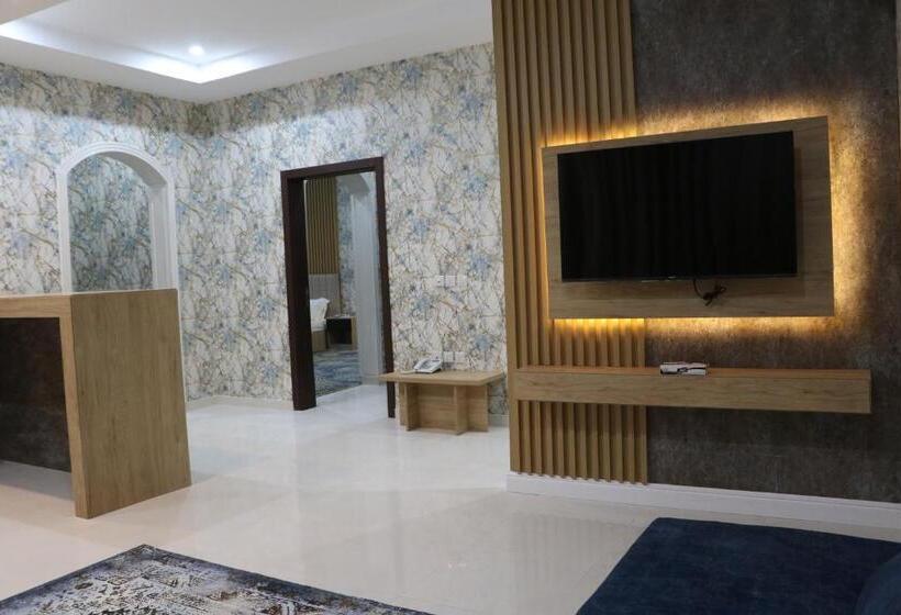 شقق بيت المدينة للشقق المخدومة