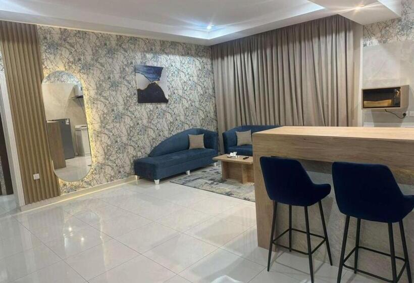 شقق بيت المدينة للشقق المخدومة