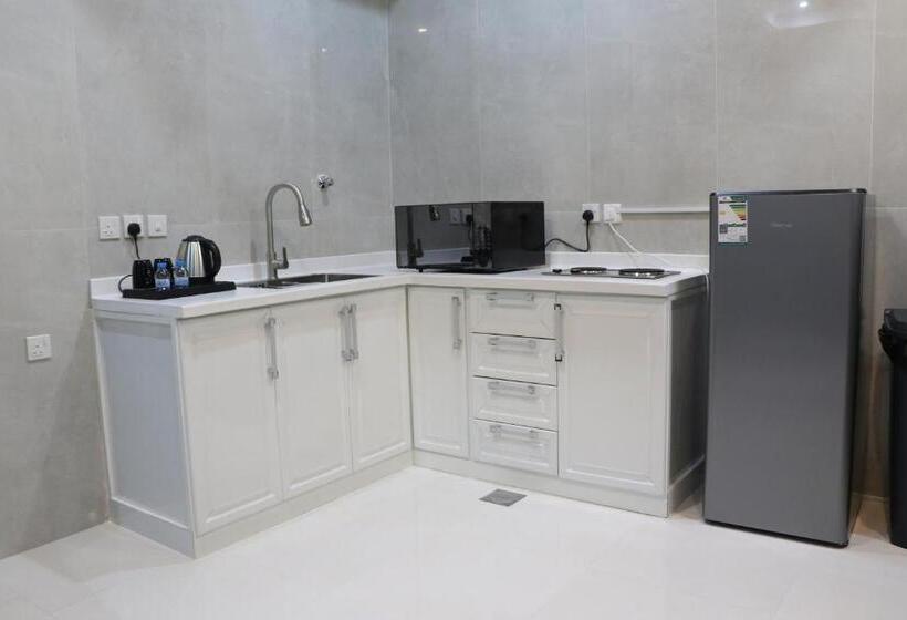 شقق بيت المدينة للشقق المخدومة