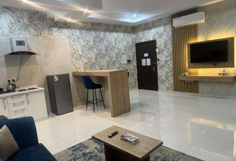 شقق بيت المدينة للشقق المخدومة