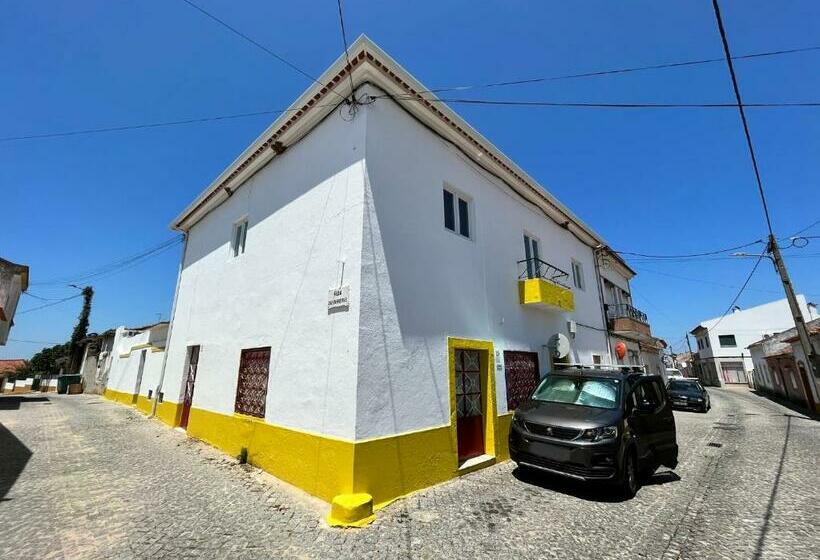 فندق صغير Casa Das Memórias