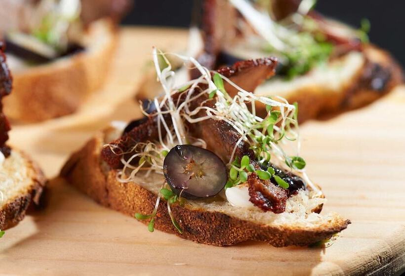 Отель Ariquepay