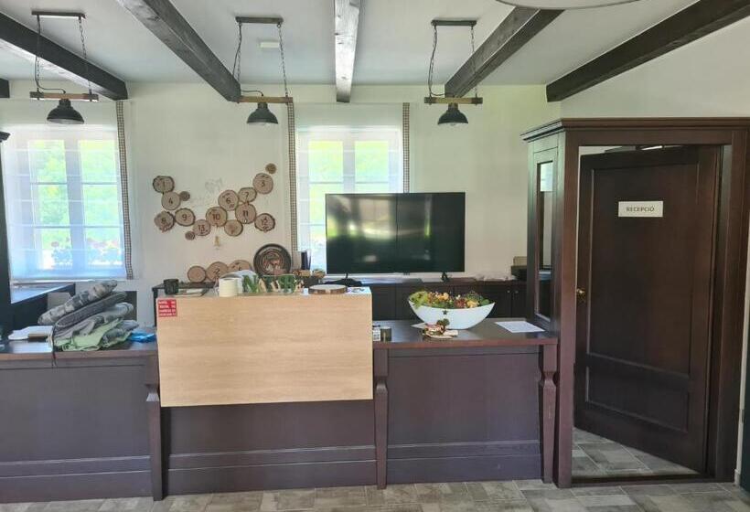 ホテル Eco Ribellium