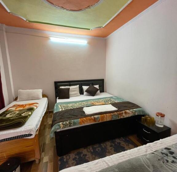 Отель Himalayan View