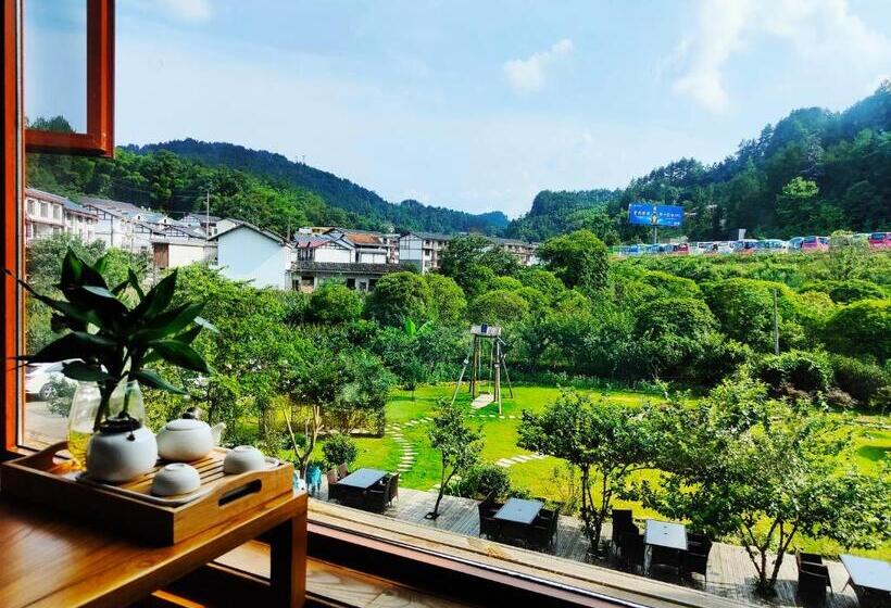 בית מלון כפרי Pure House