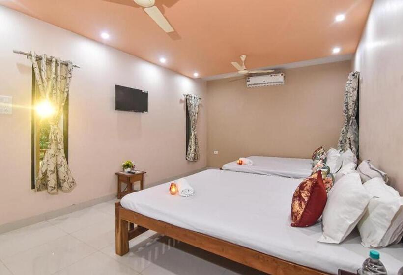 בית מלון כפרי Sk Holiday Homes