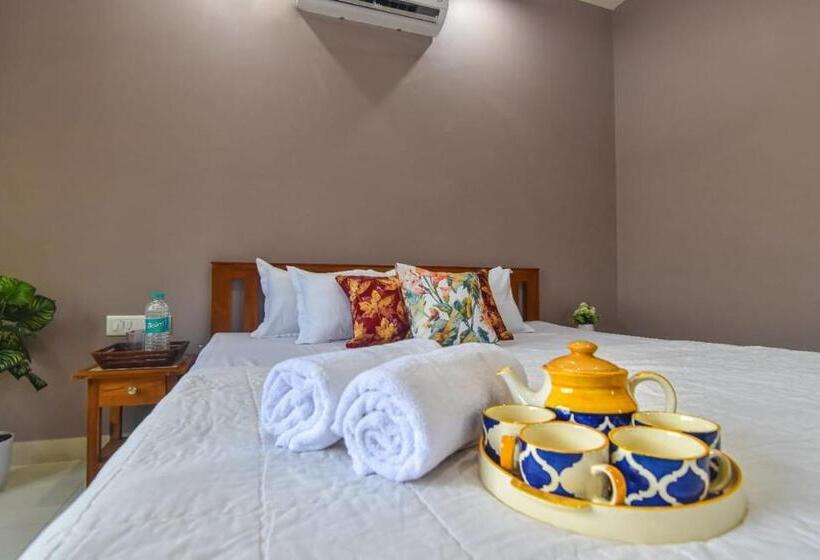 בית מלון כפרי Sk Holiday Homes