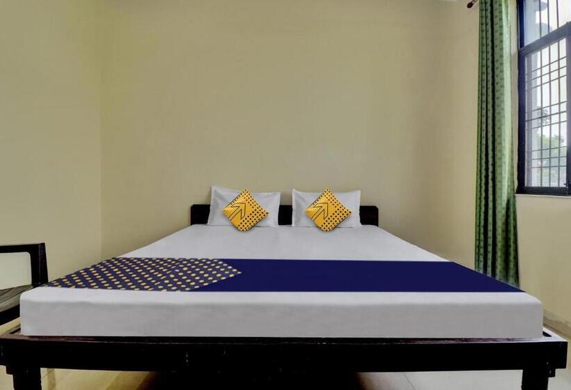 Отель Spot On Atithi Guest House