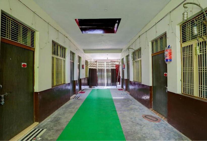 ホテル Spot On Relax Inn Residency