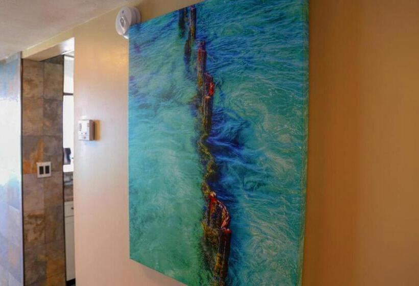 Luxurious, Upscale Condo With Spectacular Gulf View