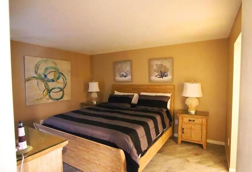 Luxurious, Upscale Condo With Spectacular Gulf View