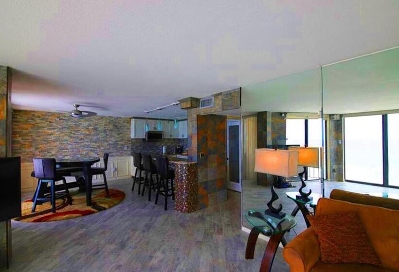 Luxurious, Upscale Condo With Spectacular Gulf View