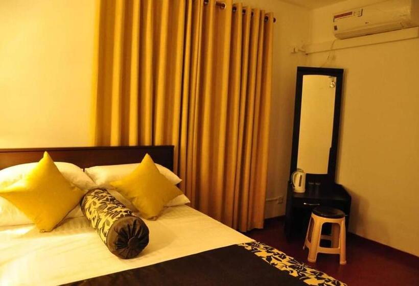 פנסיון Hikka Serendib