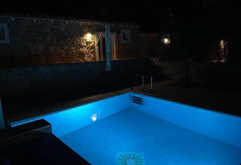 ペンション Vi Ja Villa Janas Cagliari Resort