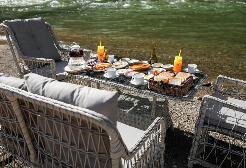 אתר נופש Terapi̇ Tati̇l Köyü