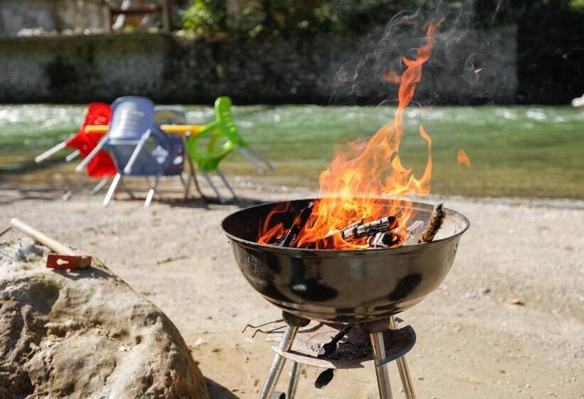 אתר נופש Terapi̇ Tati̇l Köyü