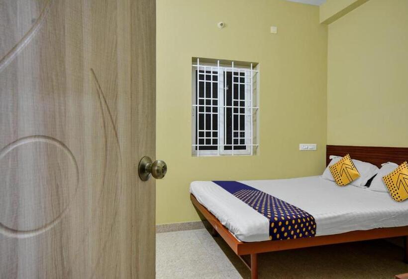 Spot On Hotel Anand Lodge