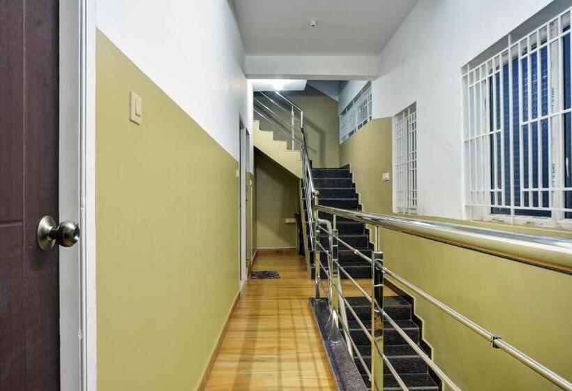 Spot On Hotel Anand Lodge