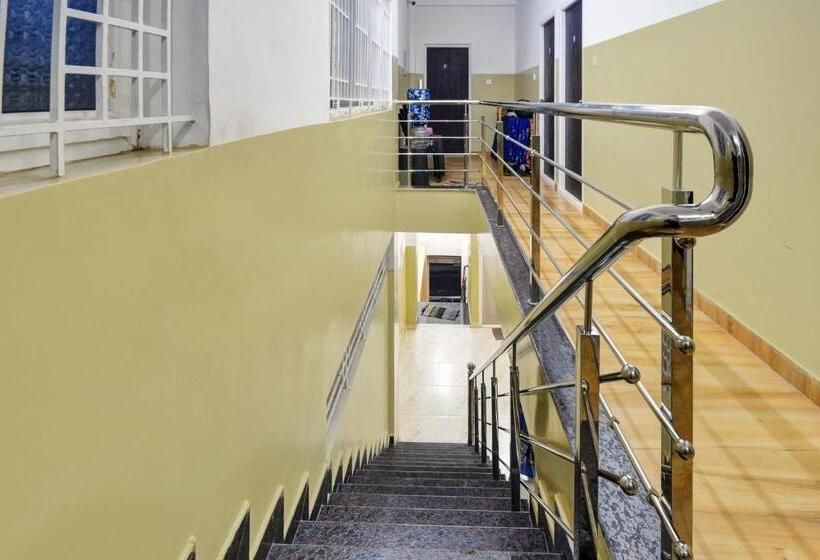 Spot On Hotel Anand Lodge