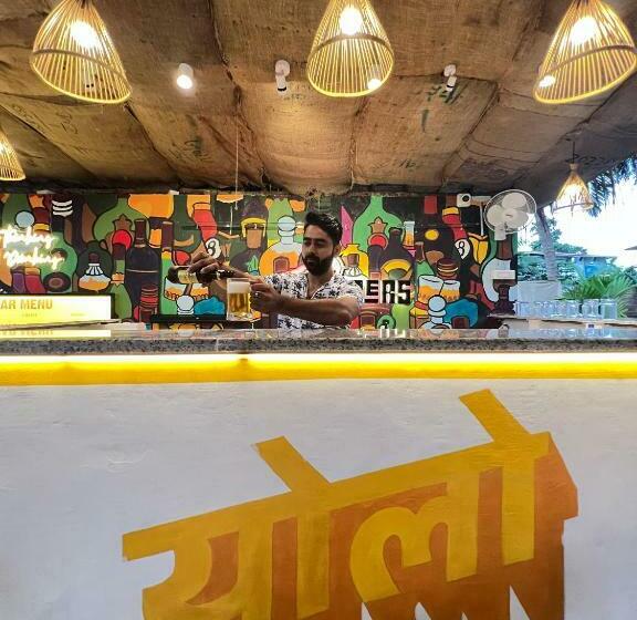 Whoopers Party Hostel, Palolem