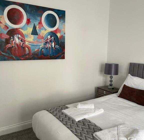 Общежитие Cowley Road Stay