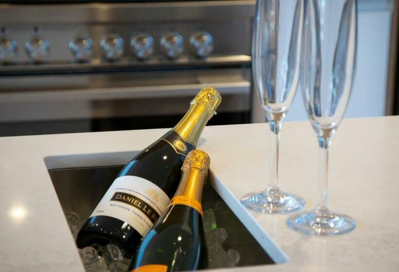 هاستل Tonic Lodge  Hot Tub  Bbq  Free Parking  Ac