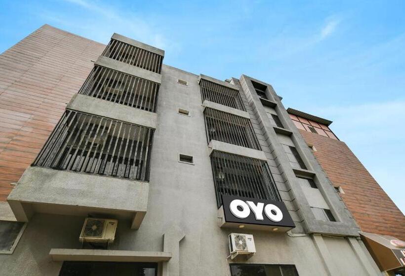 Santushti Hotel & Restaurant, Indore