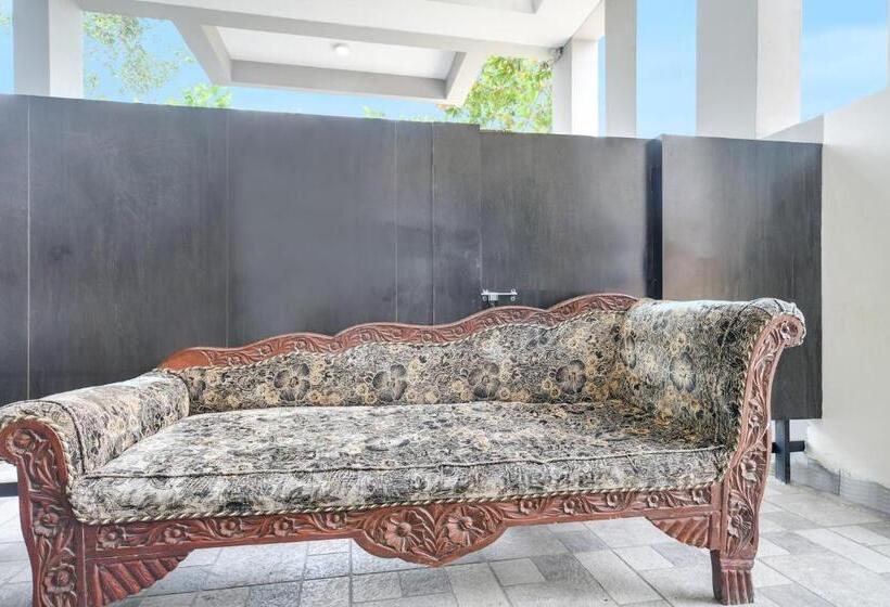 Santushti Hotel & Restaurant, Indore