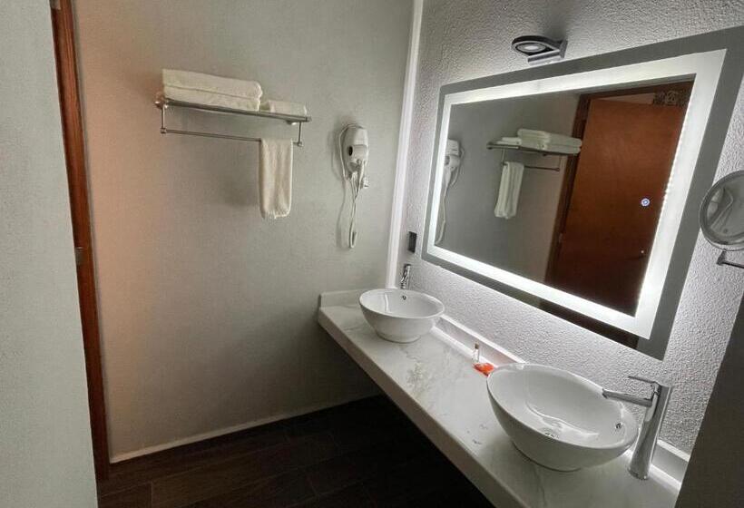 Отель Casa Maria Tamasopo