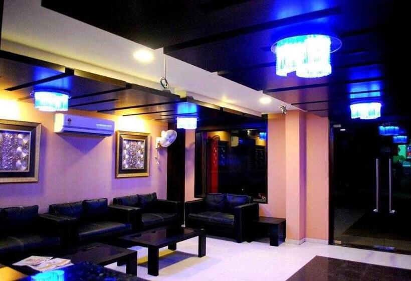 בית מלון כפרי Collection O 7th Sky