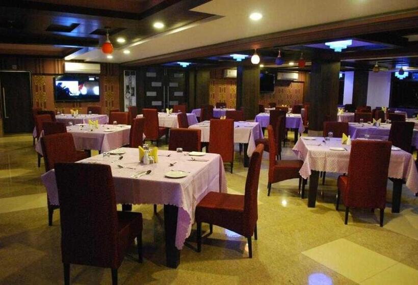 בית מלון כפרי Collection O 7th Sky