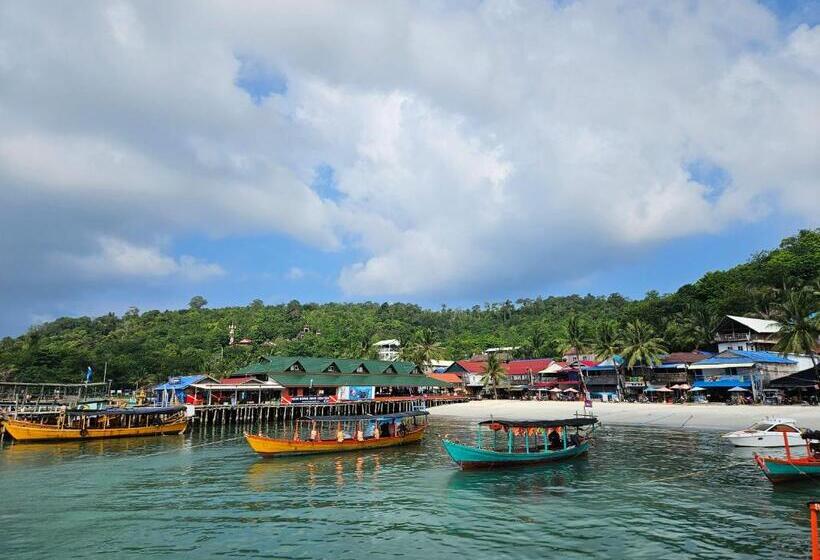 فندق Lucky Leprechaun