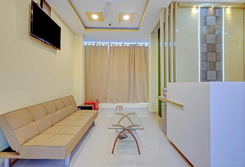 فندق Oyo Flagship Borah S Griham