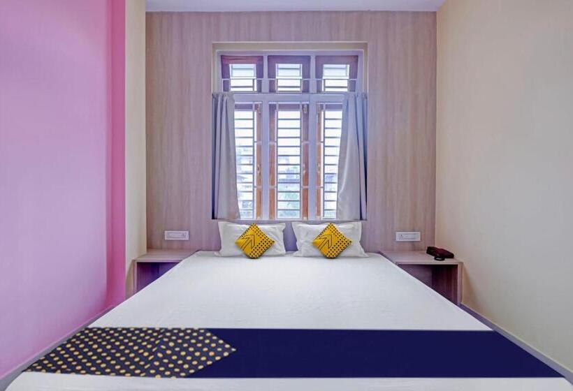 فندق Oyo Flagship Borah S Griham