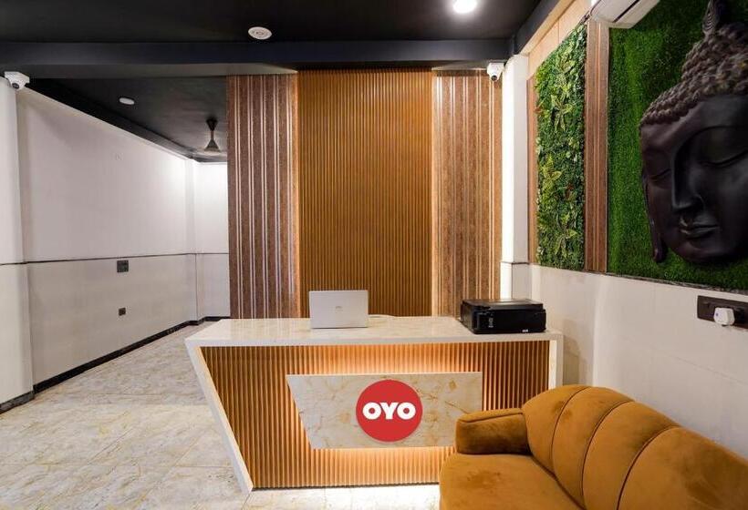Hotel Oyo Flagship Charm Wood Exotica