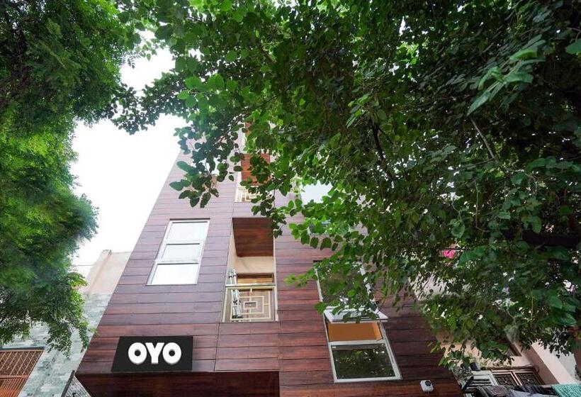 Hotel Oyo Flagship Charm Wood Exotica